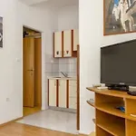 Grosse In Split- Diokletianpalast-naehe By Interhome Apartman Split