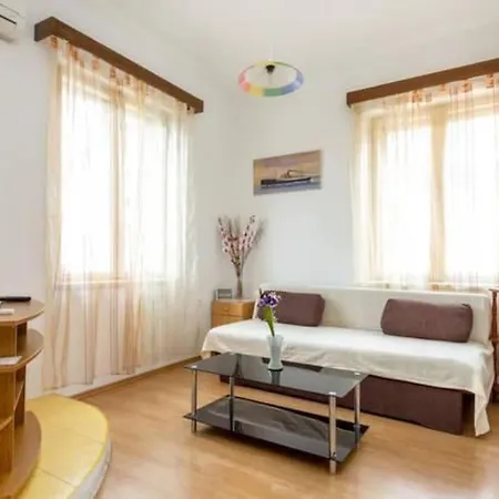 Apartman Grosse In Split- Diokletianpalast-naehe By Interhome