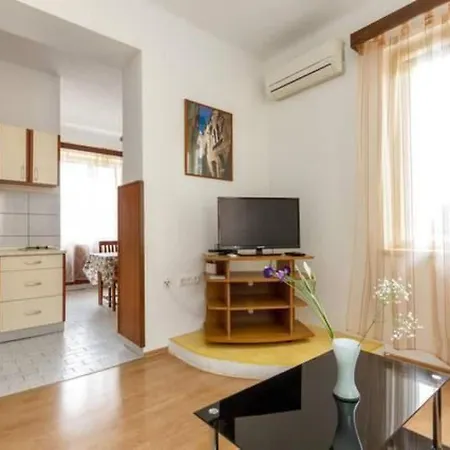 Appartement Grosse In Split- Diokletianpalast-naehe By Interhome